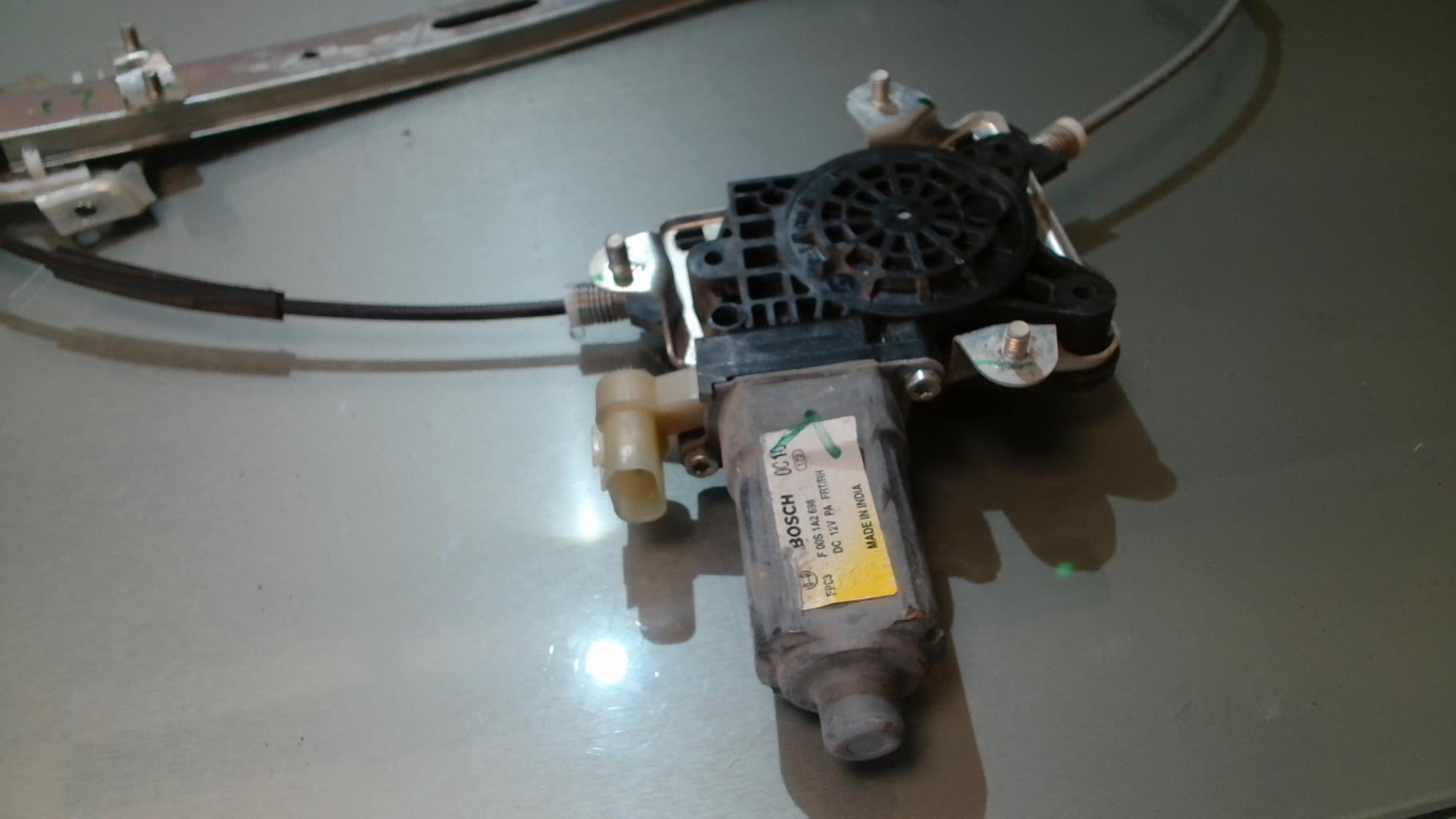 Alzacristalli elettrico anteriore destro HYUNDAI I 10 1 PHASE 1 Gasolina - 1
