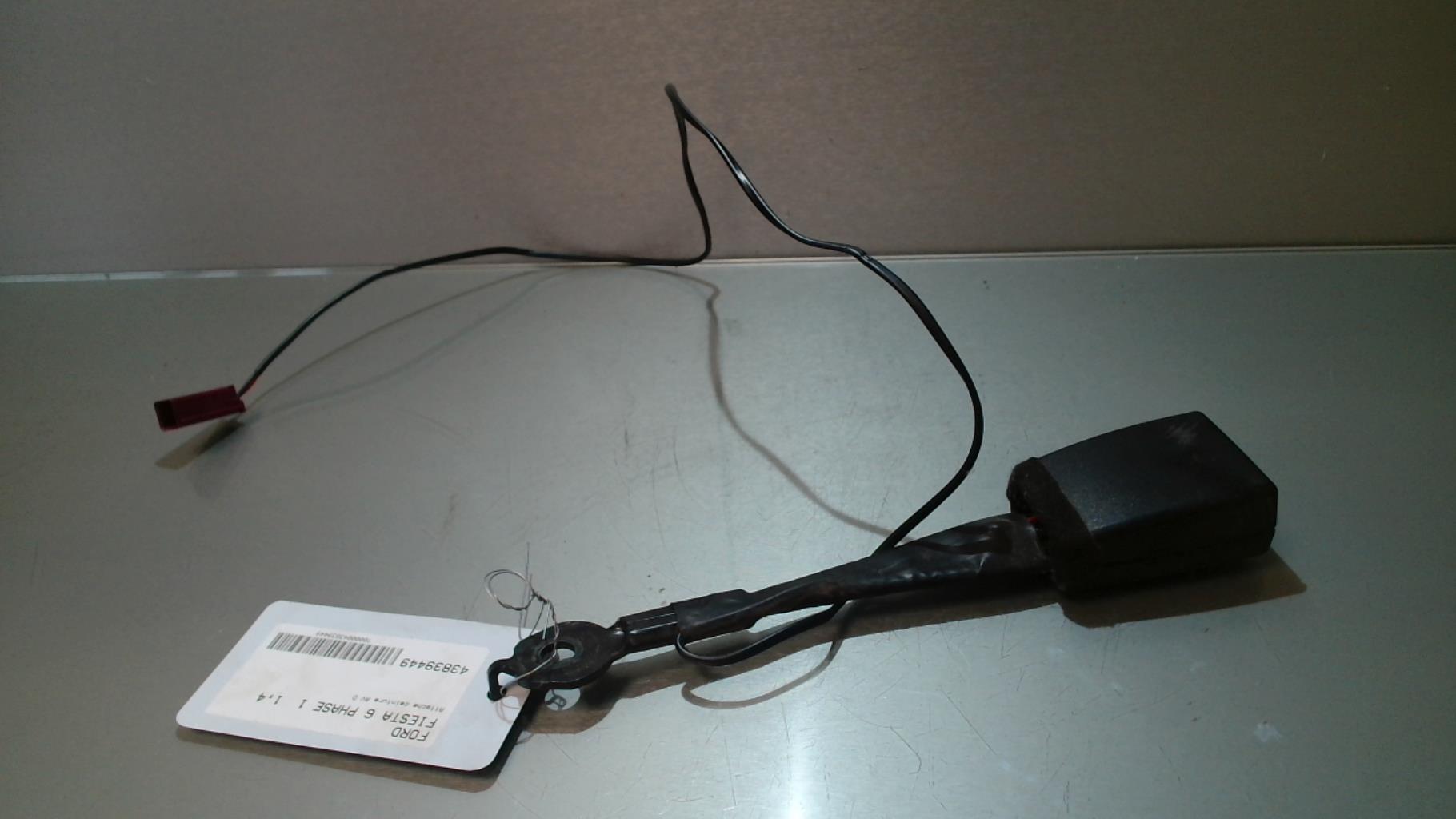 Aggancio cintura sicurezza anteriore destro FORD FIESTA 6 PHASE 1 Diésel - 1