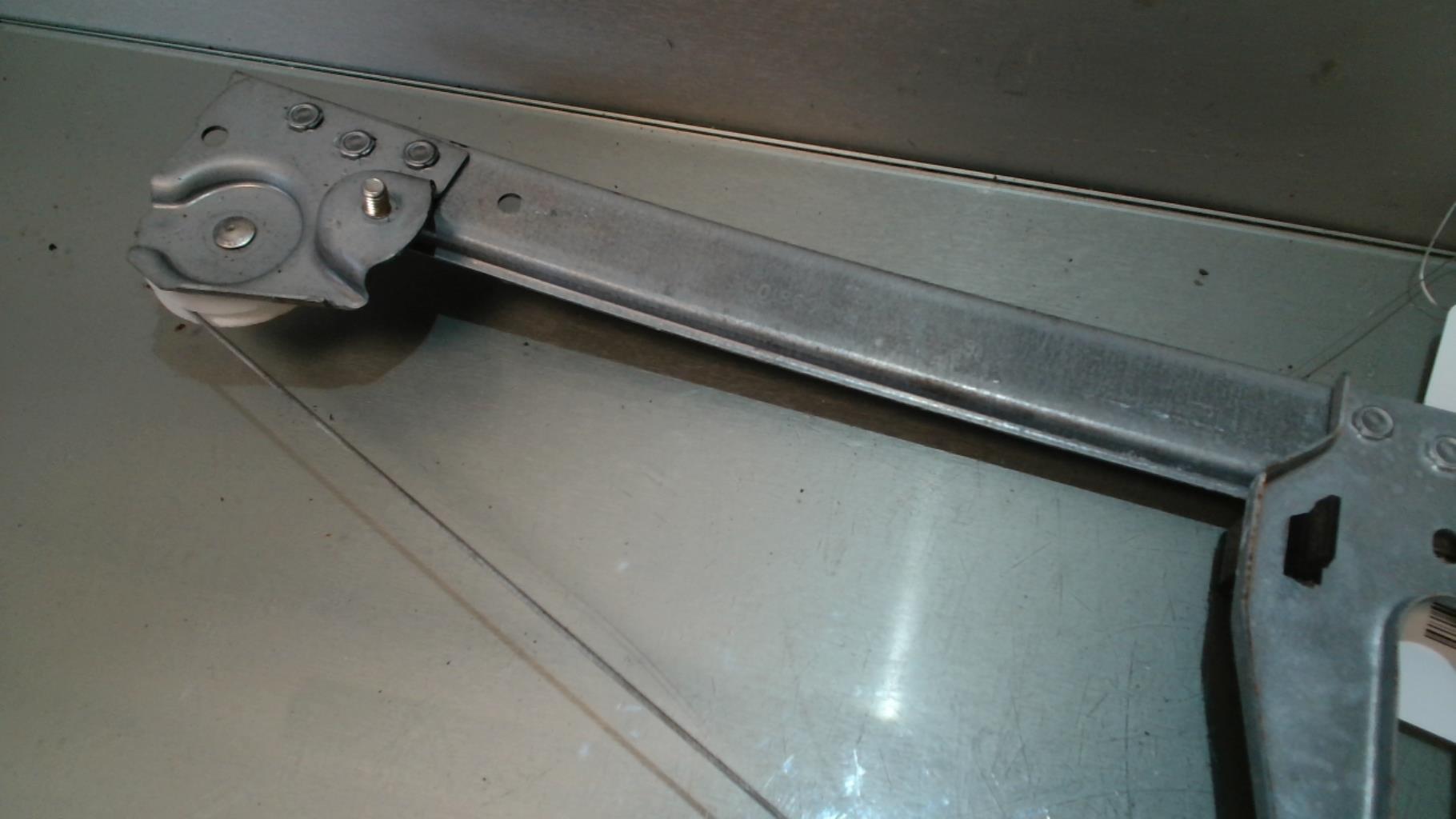 Alzacristalli manuale anteriore destro CITROEN C1 1 PHASE 2 Gasolina - 1