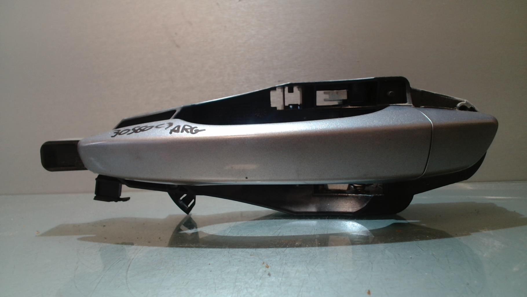 Maniglia portiera posteriore sinistra CITROEN C3 3 PHASE 1 Diésel - 1