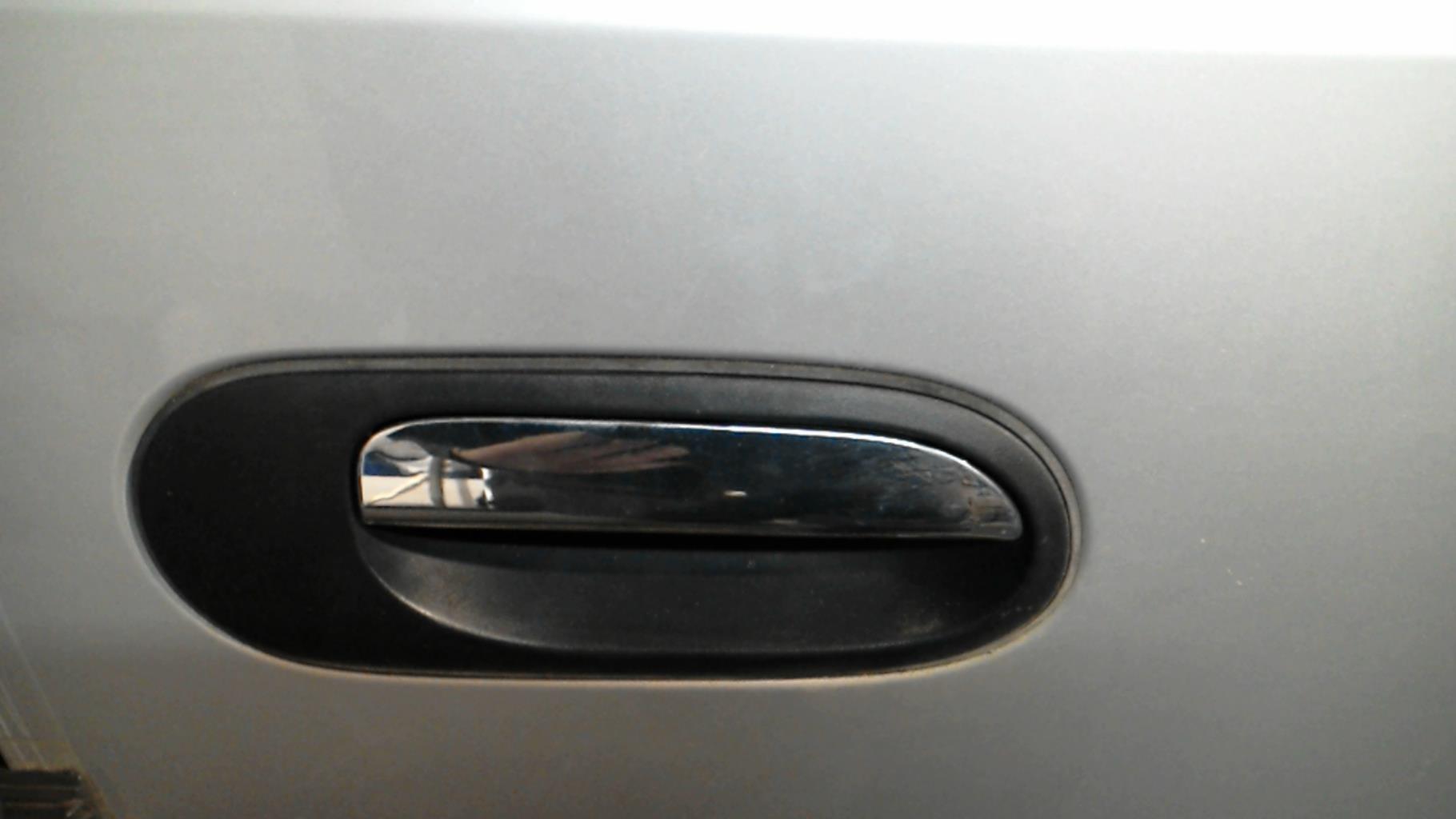 Maniglia portiera anteriore destra NISSAN ALMERA TINO PHASE 1 Diésel - 1