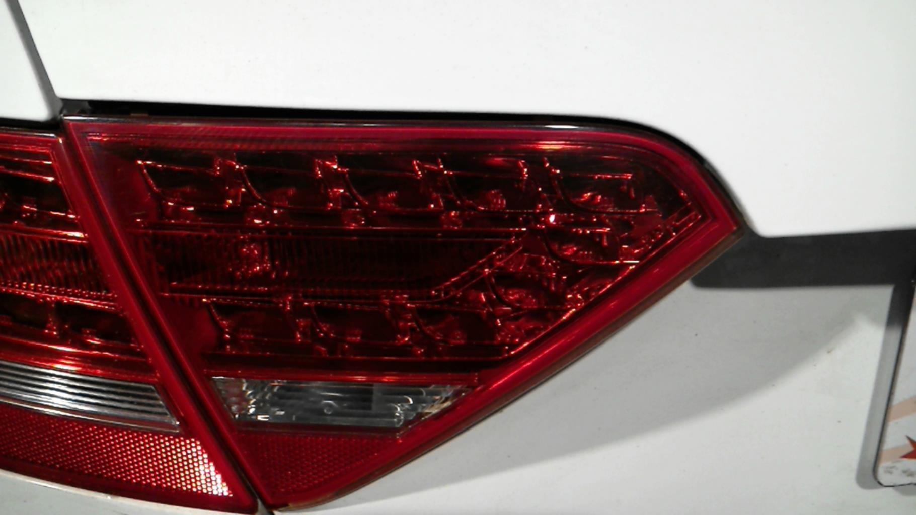 Feu arriere secondaire gauche (feux) AUDI A5 1 COUPE PHASE 1 Diesel - 1