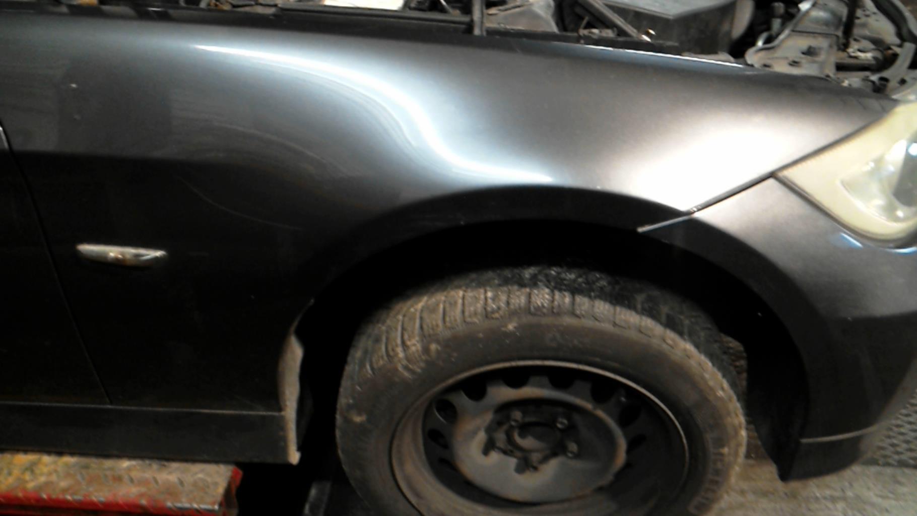 Parafango anteriore destro BMW SERIE 3 E91 TOURING PHASE 1 BREAK Diésel - 1