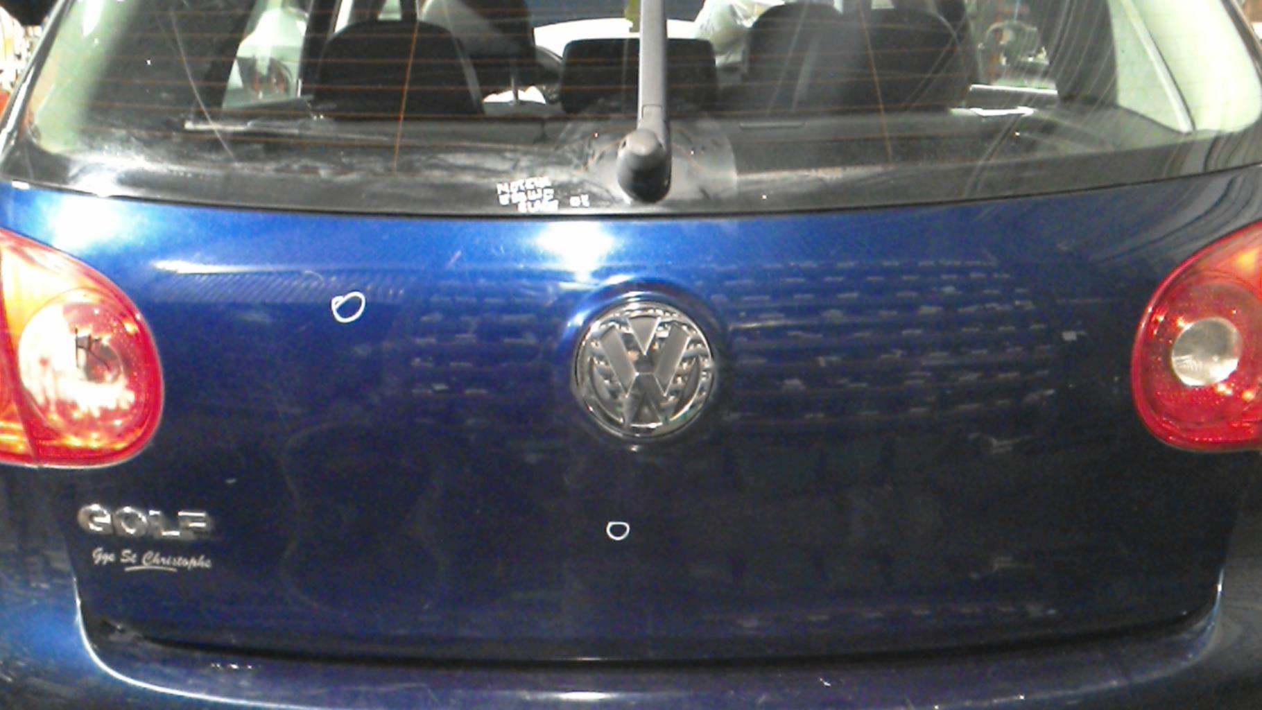 Portabagagli/Portellone posteriore VOLKSWAGEN GOLF 5 Diésel - 1