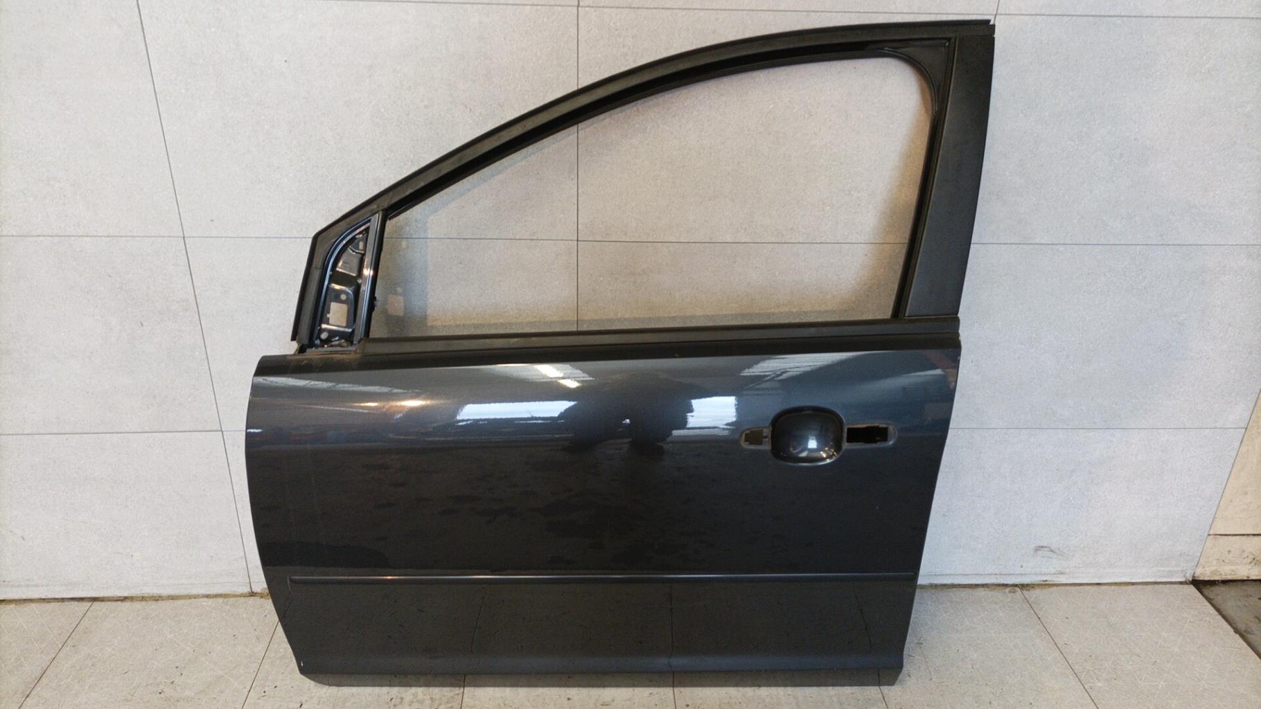 Porte avant gauche FORD FOCUS 2 PHASE 1 Diesel - 1