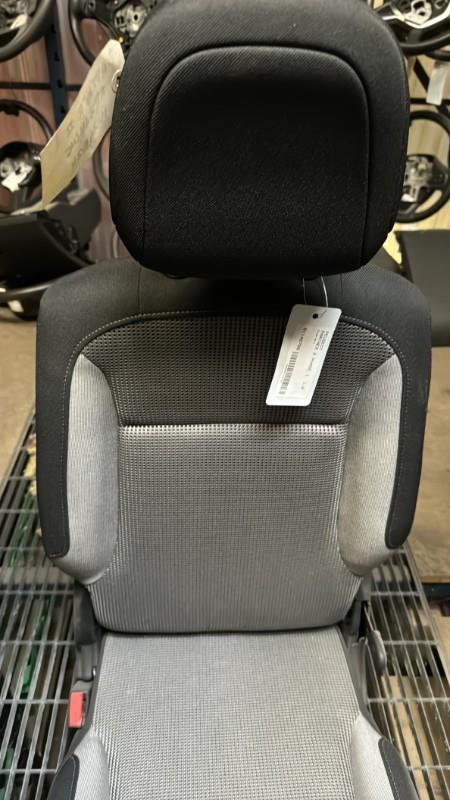 Sedile posteriore sinistro PEUGEOT PARTNER 2 PHASE 1 Diésel - 1