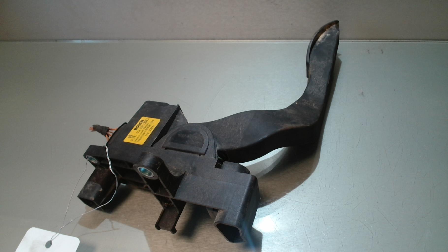 Pedale acceleratore IVECO DAILY 5 Diésel - 1