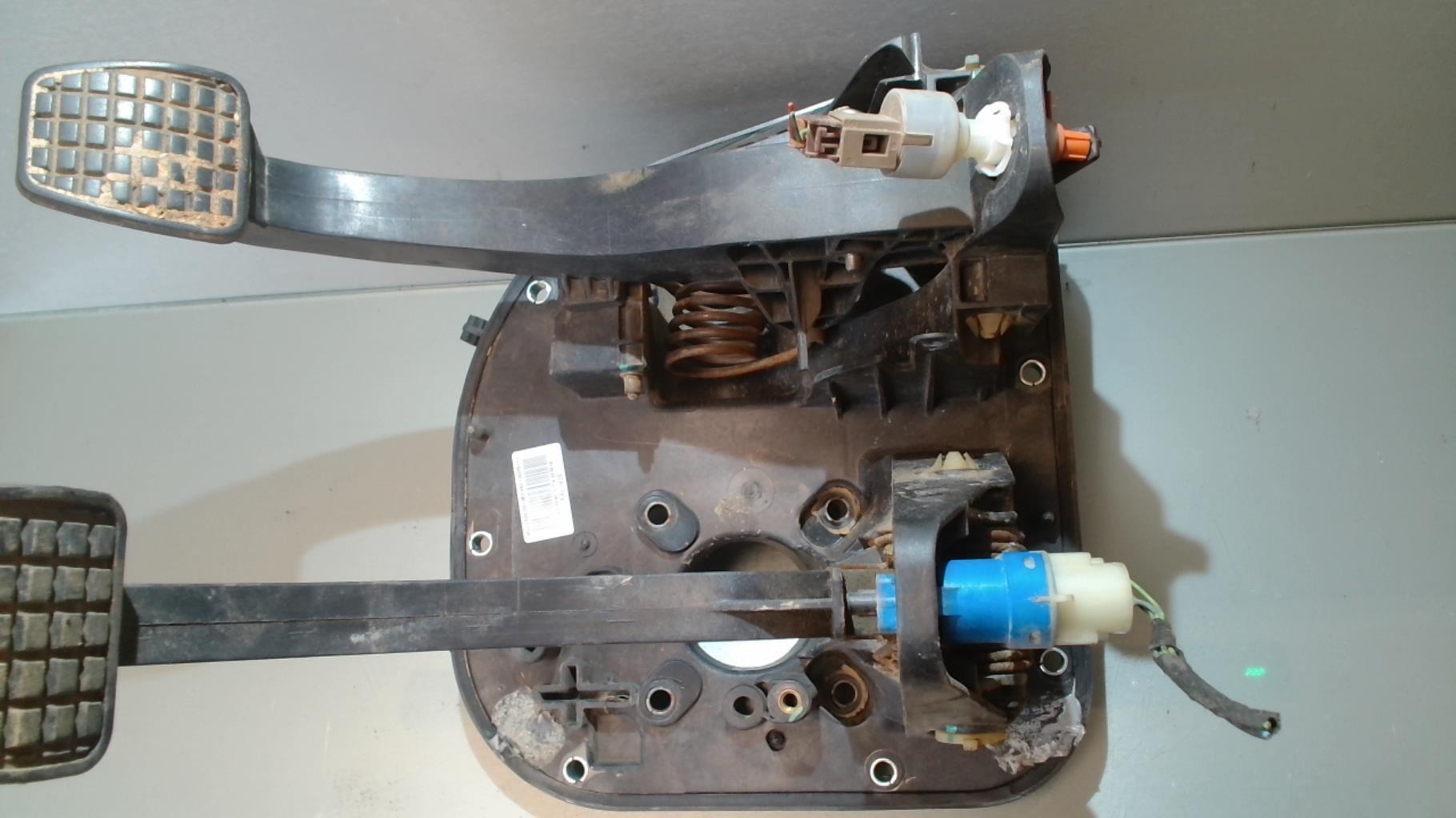 Pedale de frein IVECO DAILY 5 Diesel - 1