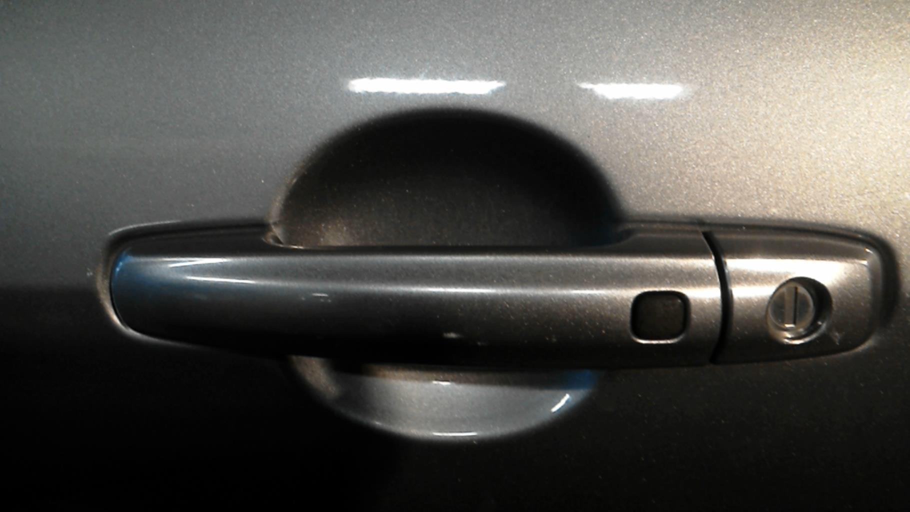 Maniglia portiera anteriore sinistra SUZUKI SWIFT 4 Gasolina - 1