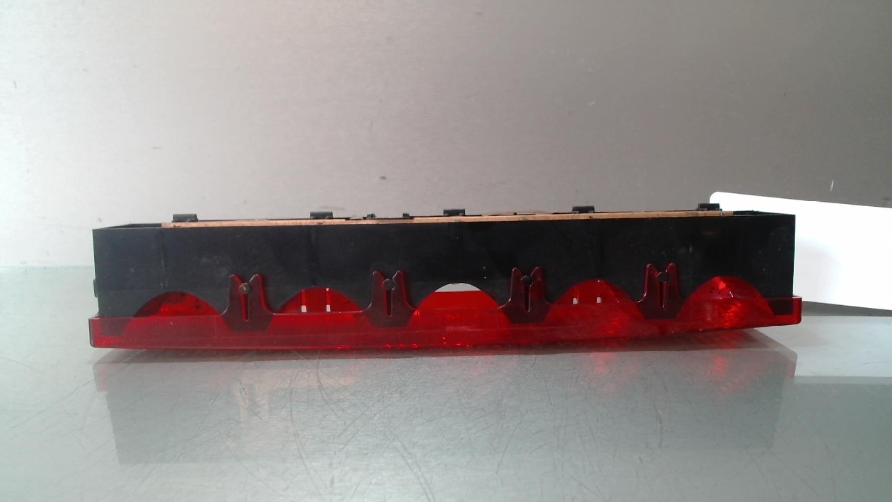 Feu arriere stop central CITROEN C4 1 PHASE 2 COUPE Diesel - 1