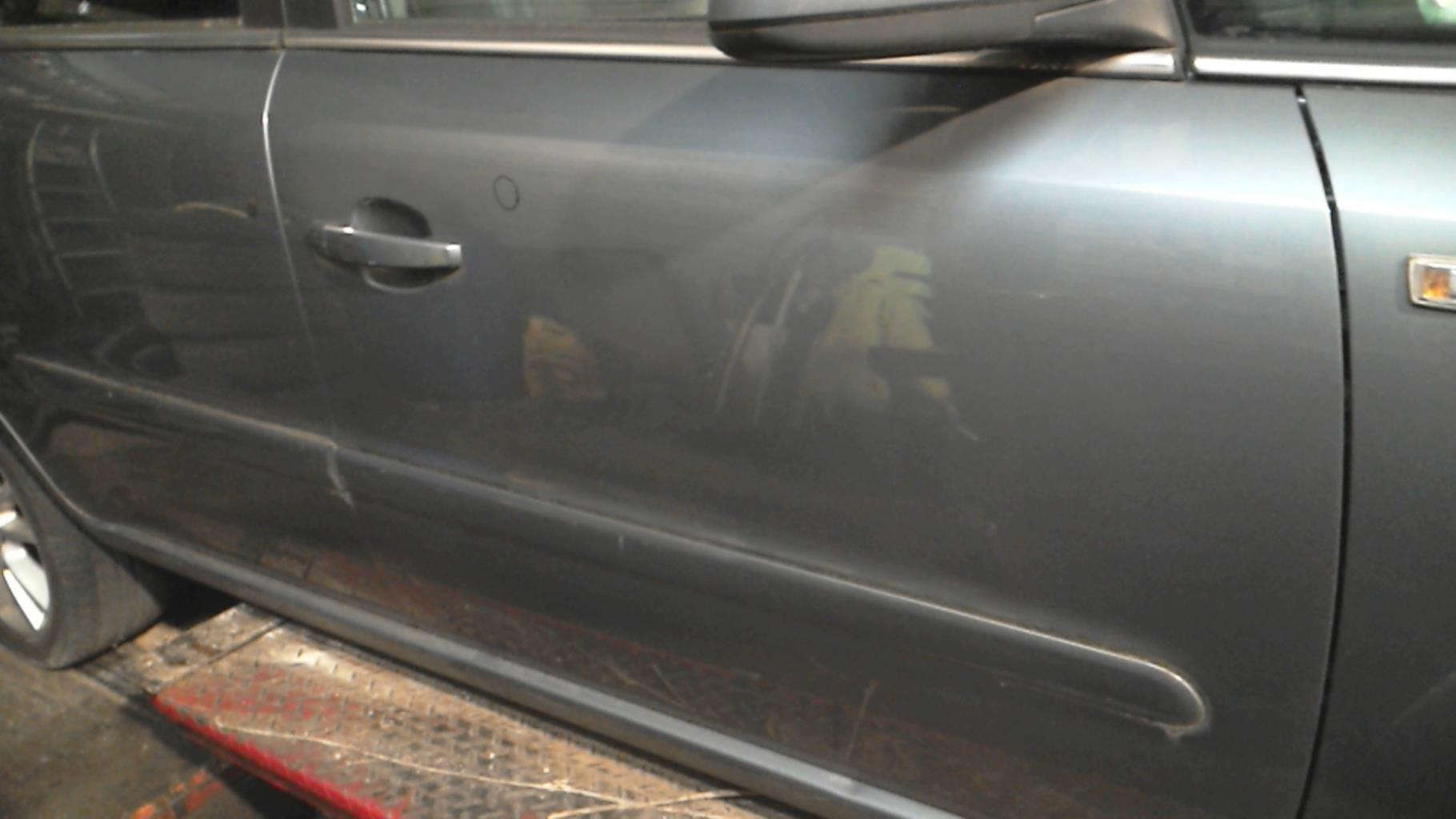 Portiera anteriore destra OPEL ZAFIRA B PHASE 1 Diésel - 1