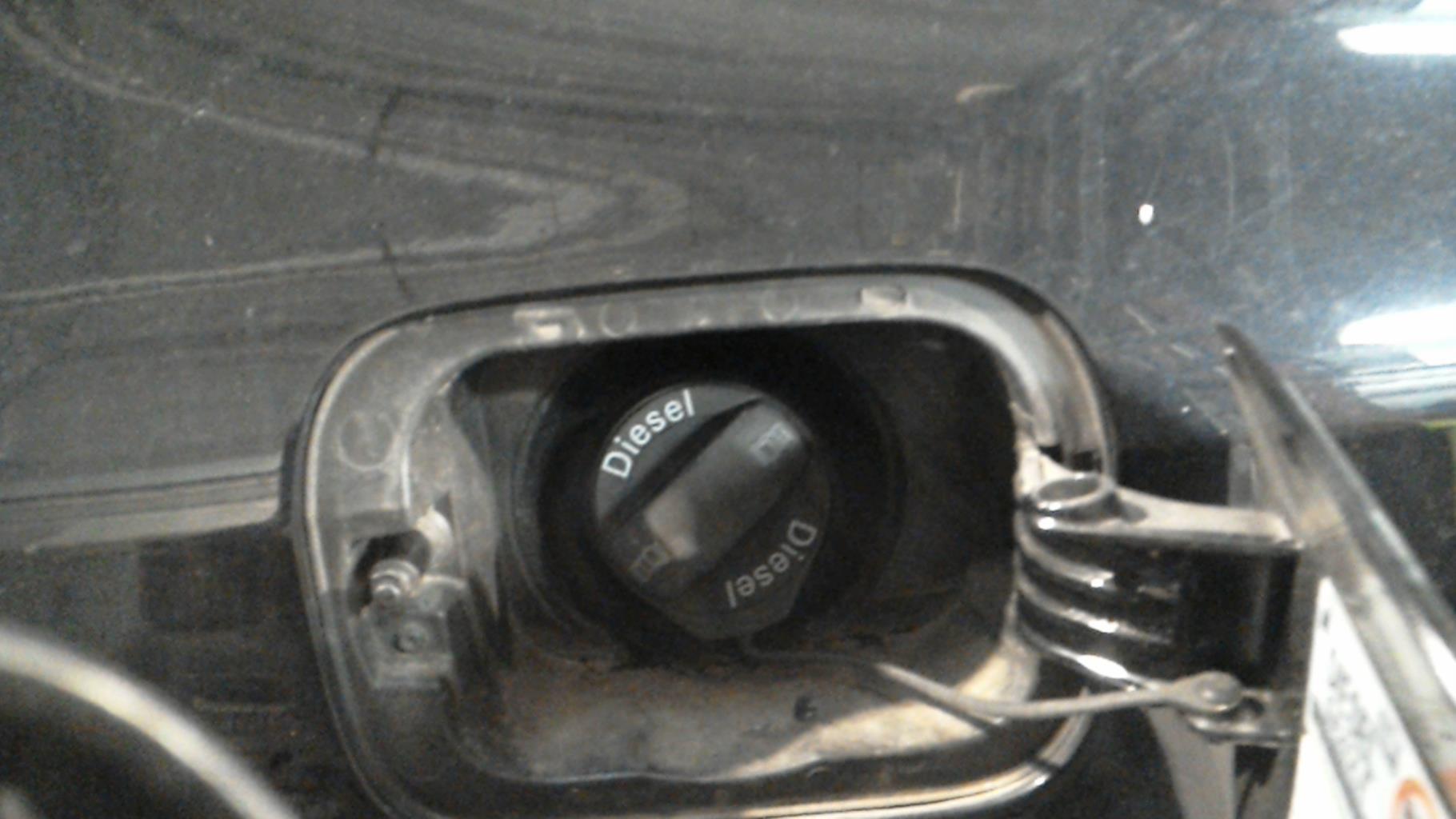 Bouchon de carburant VOLKSWAGEN JETTA 4 Diesel - 1