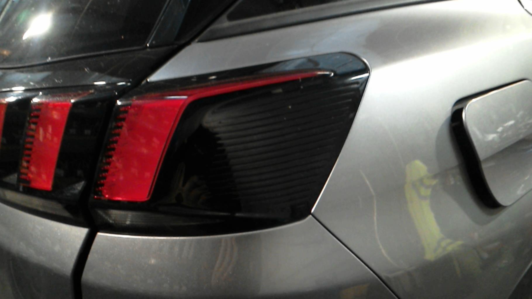 Fanale posteriore principale destro (luci) PEUGEOT 3008 2 PHASE 1 Diésel - 1