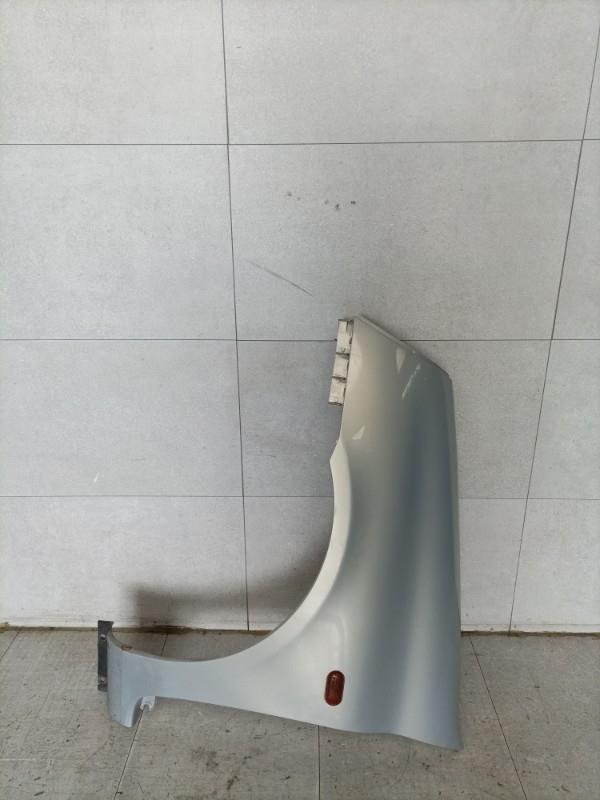 Parafango anteriore sinistro RENAULT CLIO 2 PHASE 2 Gasolina - 1