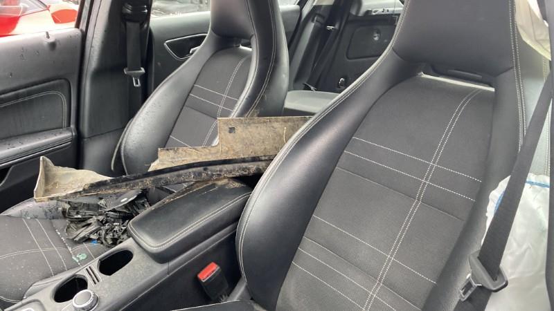 Levier de vitesses MERCEDES CLASSE A 176 PHASE 1 Essence - 1