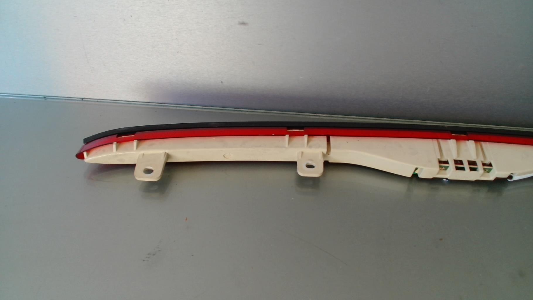 Luce stop centrale HONDA CIVIC 8 PHASE 1 Diésel - 1