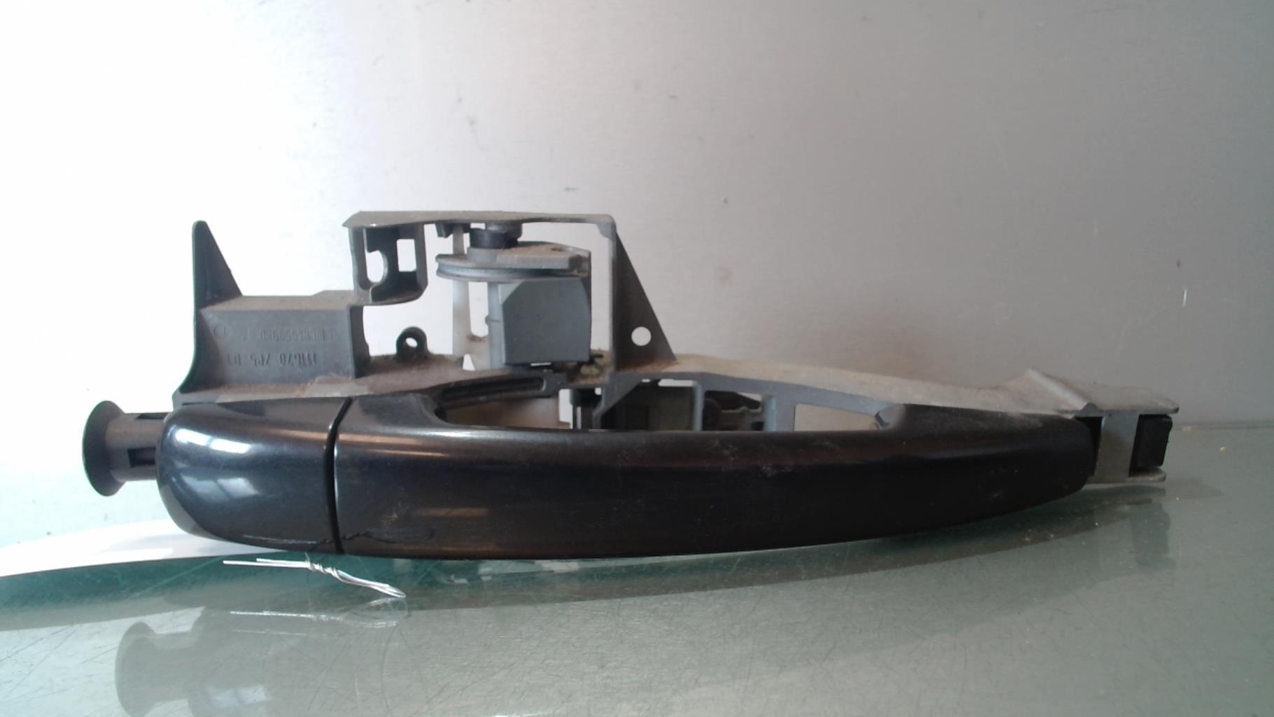 Maniglia portiera posteriore destra CITROEN C3 2 PHASE 1 Diésel - 1