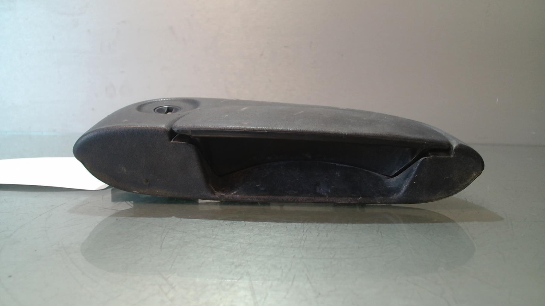 Maniglia portiera anteriore destra RENAULT KANGOO 1 PHASE 1 Gasolina - 1