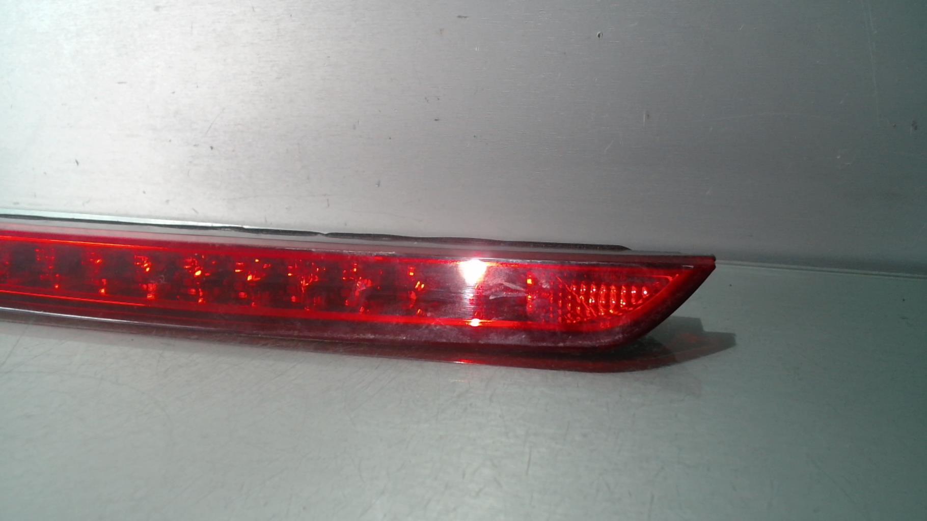 Luce stop centrale PEUGEOT 3008 2 PHASE 1 Diésel - 1