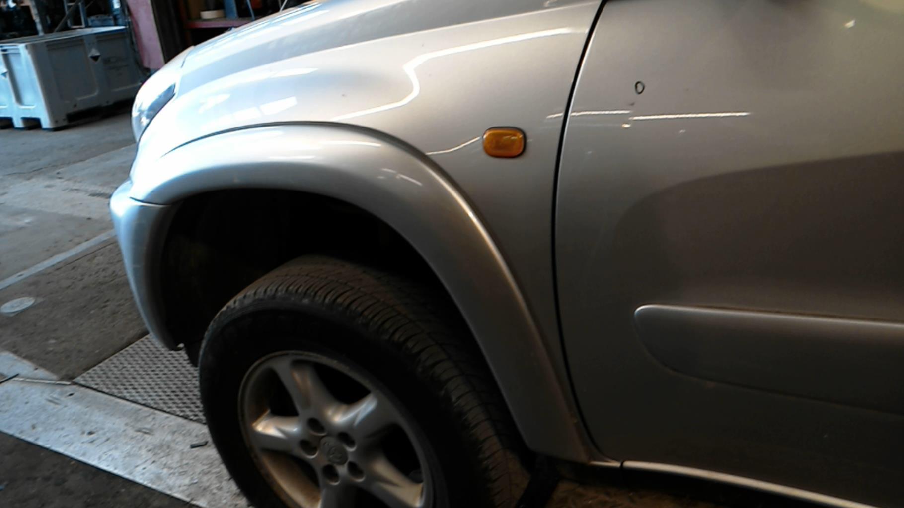 Parafango anteriore sinistro TOYOTA RAV4 2 PHASE 1 Gasolina - 1