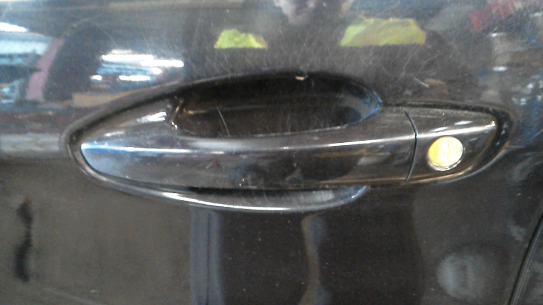 Maniglia portiera anteriore sinistra PEUGEOT 308 2 PHASE 1 Gasolina - 1