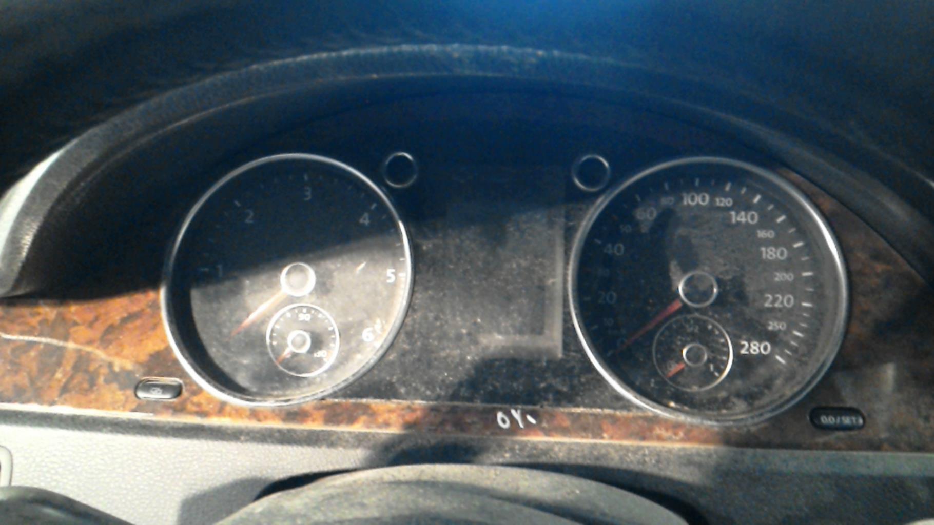Compteur VOLKSWAGEN PASSAT 5 CC COUPE Diesel - 1