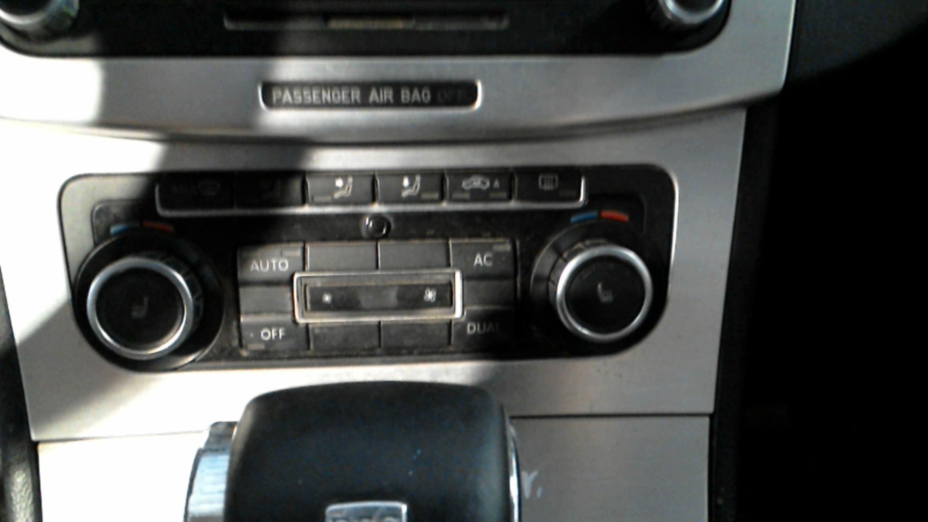 Commande chauffage VOLKSWAGEN PASSAT 5 CC COUPE Diesel - 1