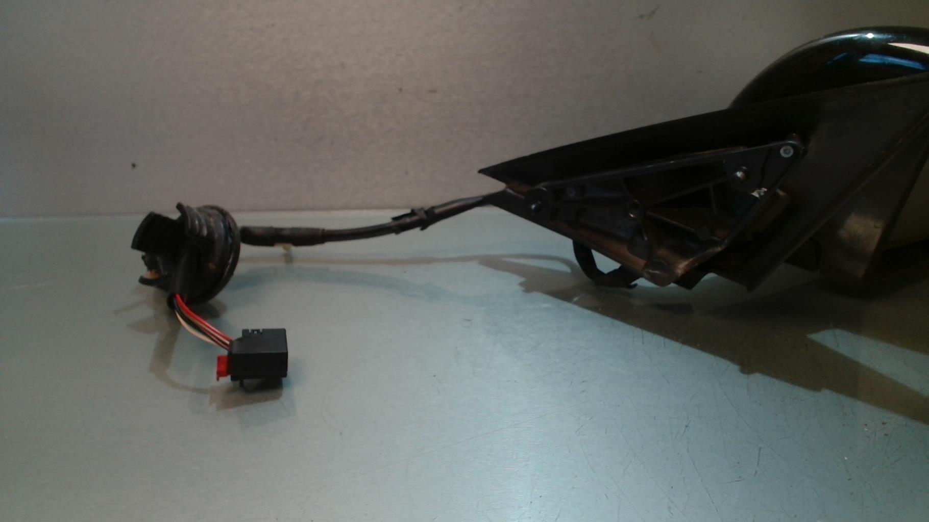 Retrovisor derecho AUDI A3 2 SPORTBACK PHASE 1 Diésel - 1