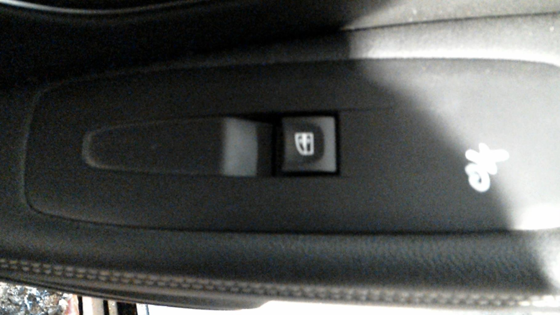 Interruttore lavacristalli anteriore destro RENAULT SCENIC 4 Diésel - 1