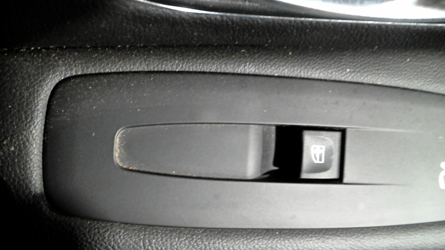 Interruttore lavacristalli posteriore destro RENAULT SCENIC 4 Diésel - 1