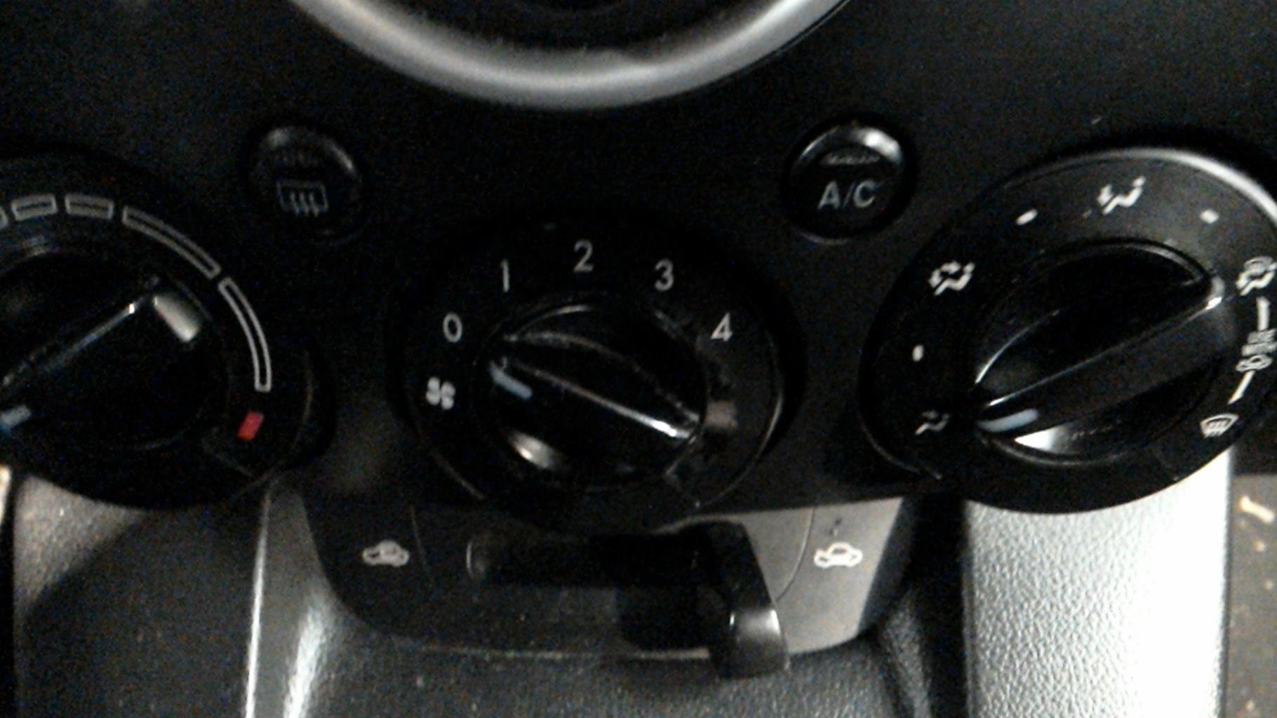 Commande chauffage MAZDA 2 2 PHASE 1 Diesel - 1