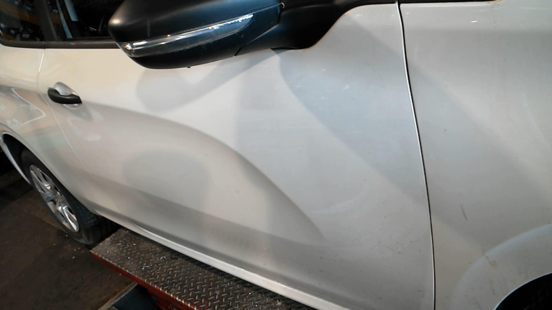 Portiera anteriore destra PEUGEOT 208 1 PHASE 1 Gasolina - 1