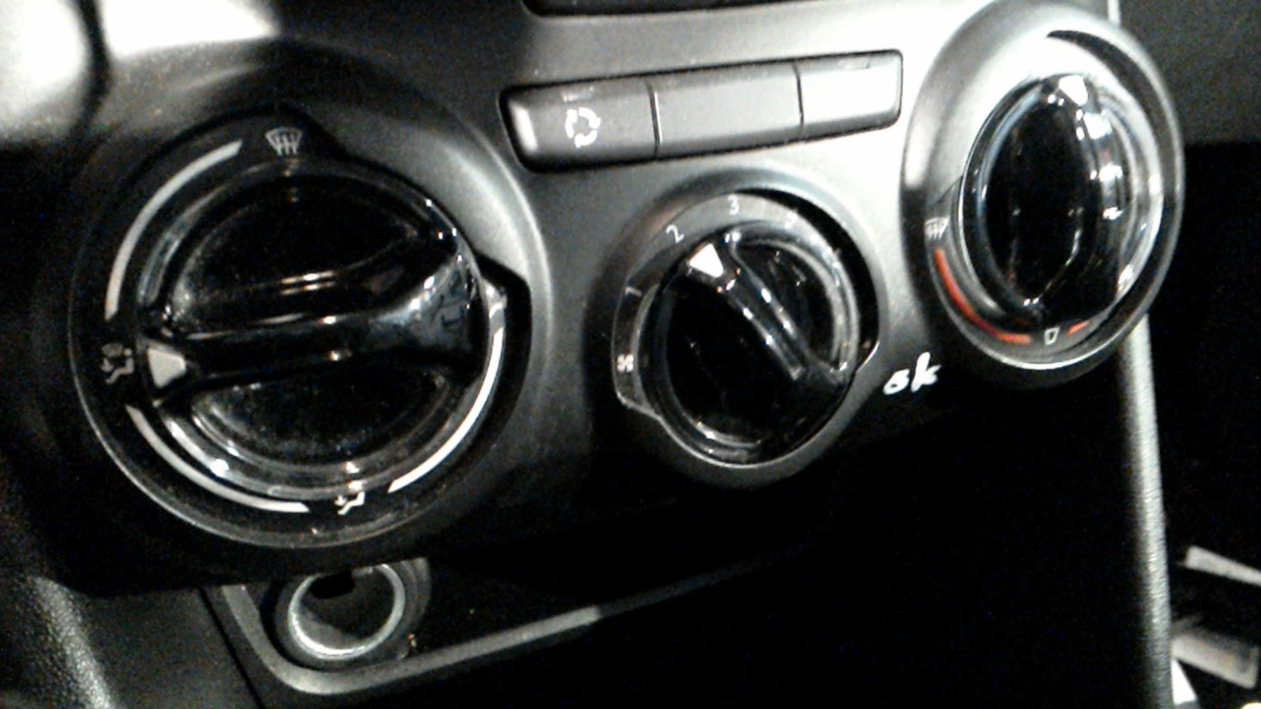 Comandi riscaldamento PEUGEOT 208 1 PHASE 1 Gasolina - 1