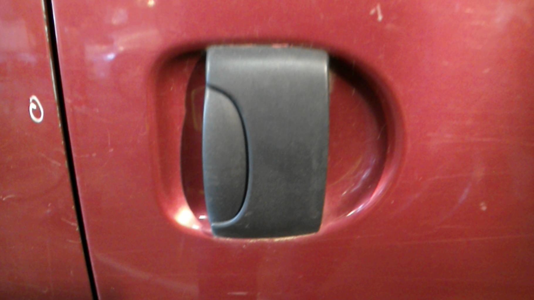 Maniglia portiera posteriore sinistra RENAULT KANGOO 1 PHASE 2 Diésel - 1