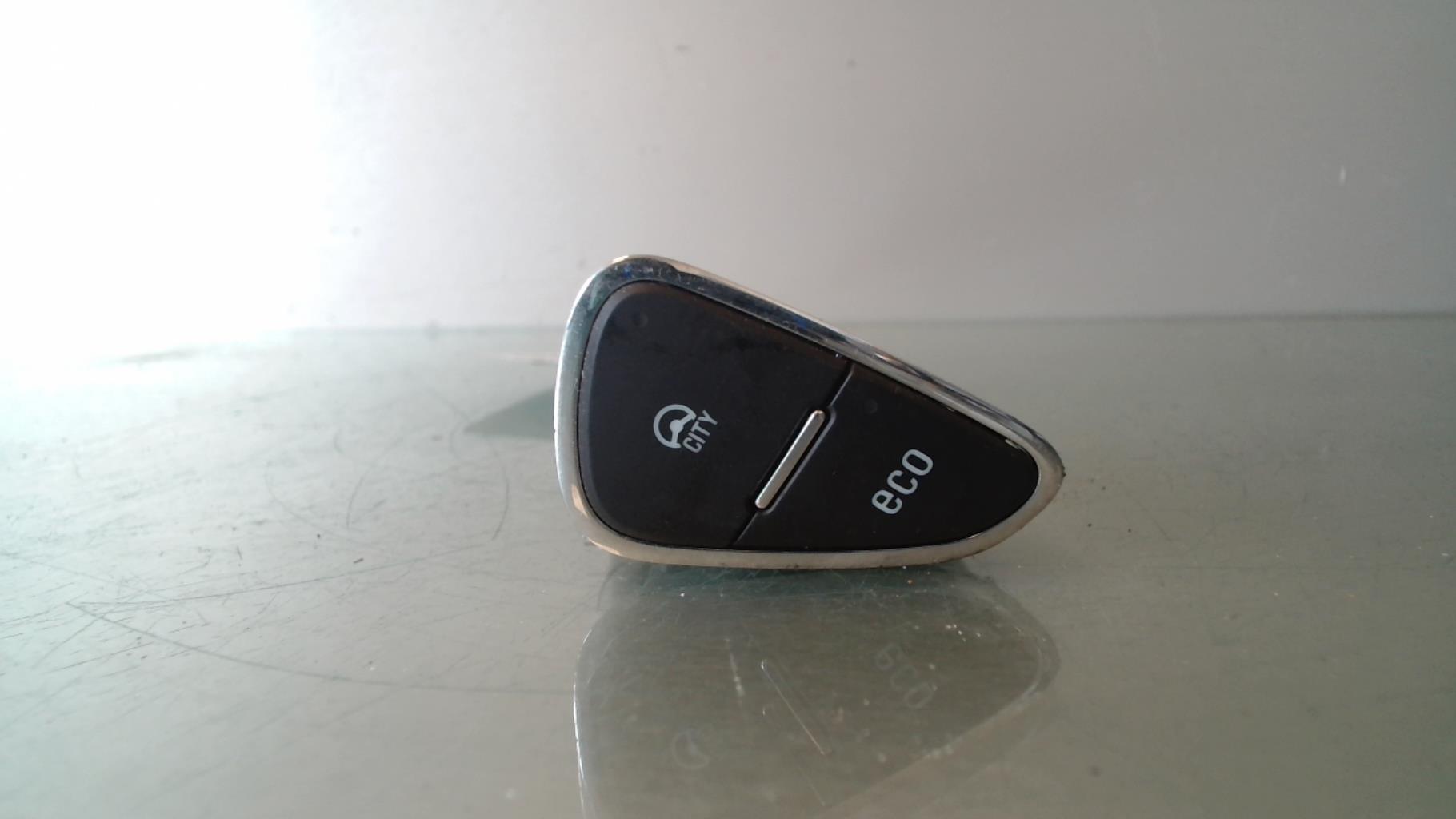 Bouton/Interrupteur OPEL CORSA E Essence - 1