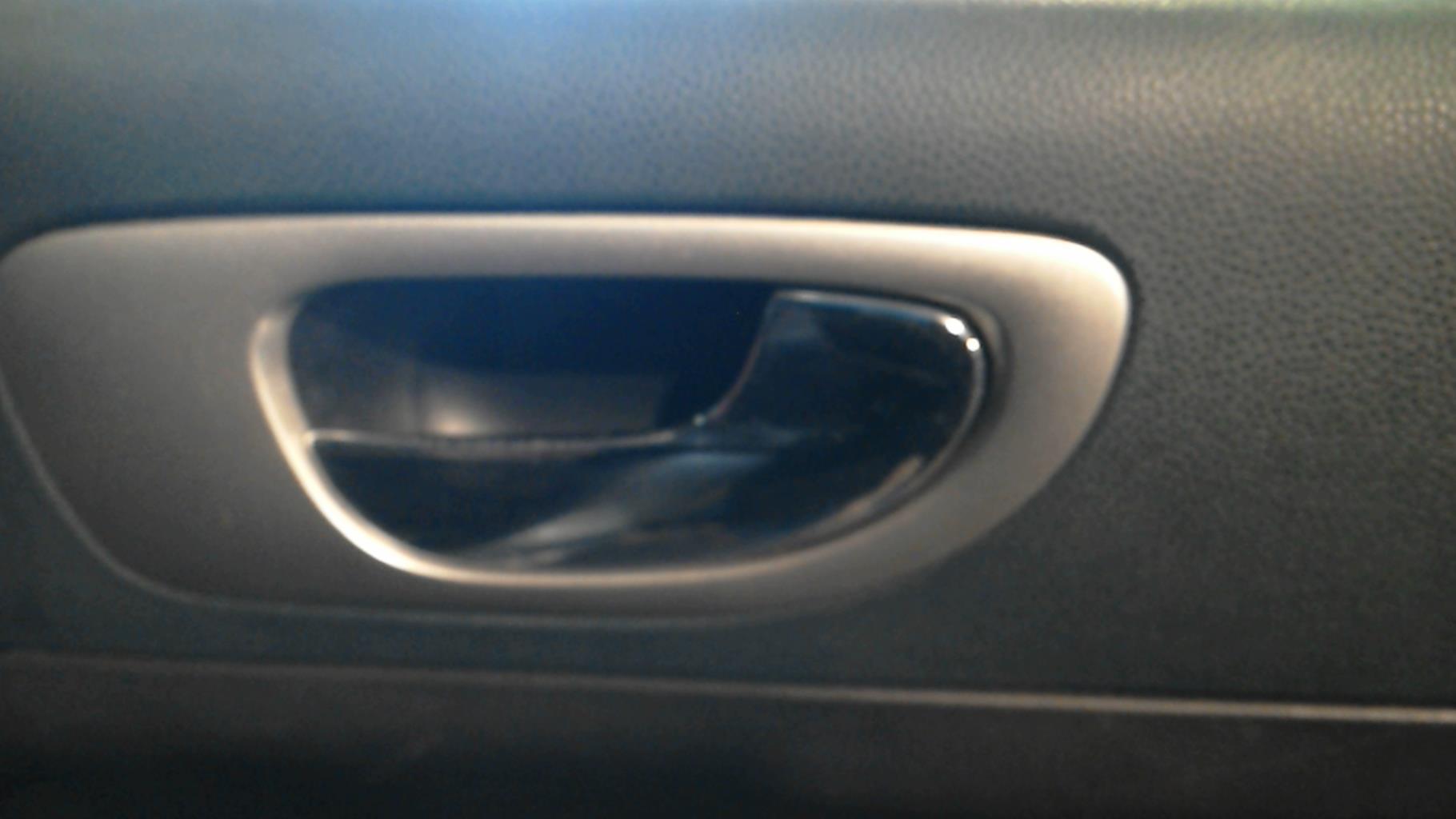 Maniglia interna posteriore destra PEUGEOT 307 PHASE 1 BREAK Diésel - 1