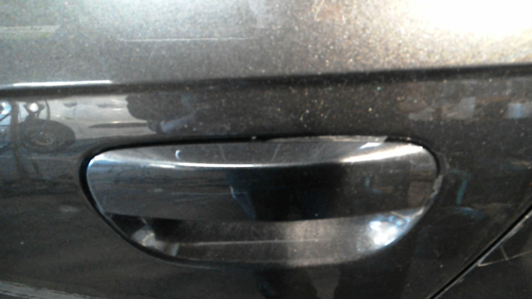 Maniglia portiera posteriore sinistra AUDI A3 2 SPORTBACK PHASE 1 Diésel - 1
