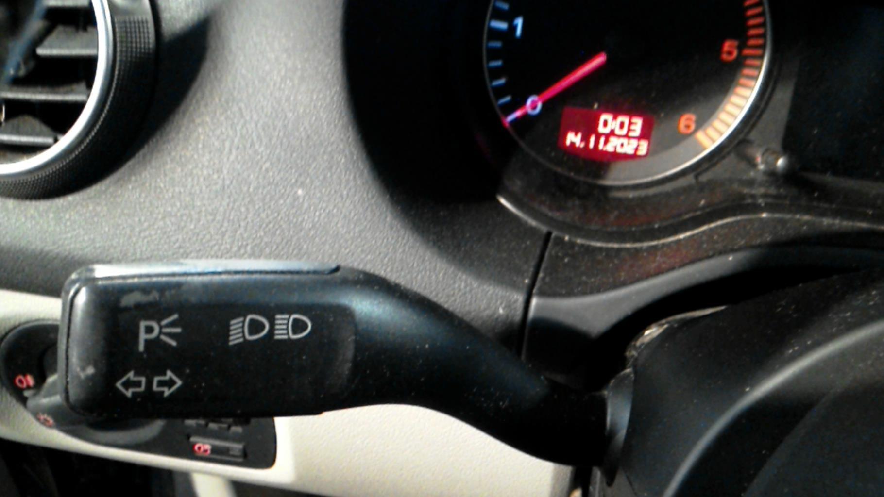 Commodo phare AUDI A3 2 SPORTBACK PHASE 1 Diesel - 1