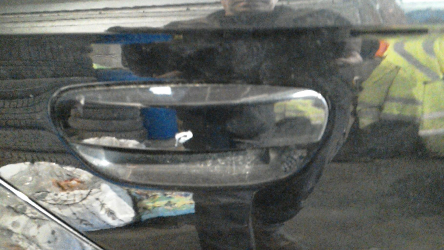Poignee porte arriere droit AUDI A4 2 AVANT PHASE 2 BREAK Diesel - 1