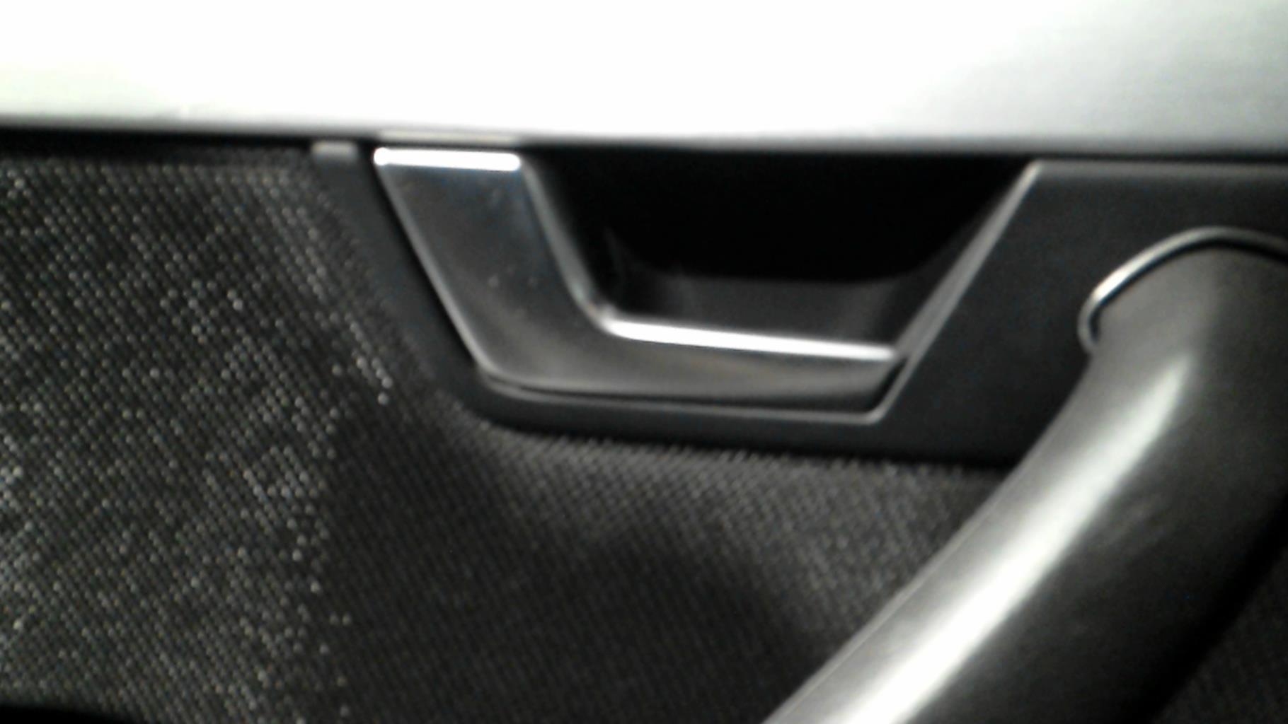 Maniglia interna posteriore sinistra AUDI A4 2 AVANT PHASE 2 BREAK Diésel - 1