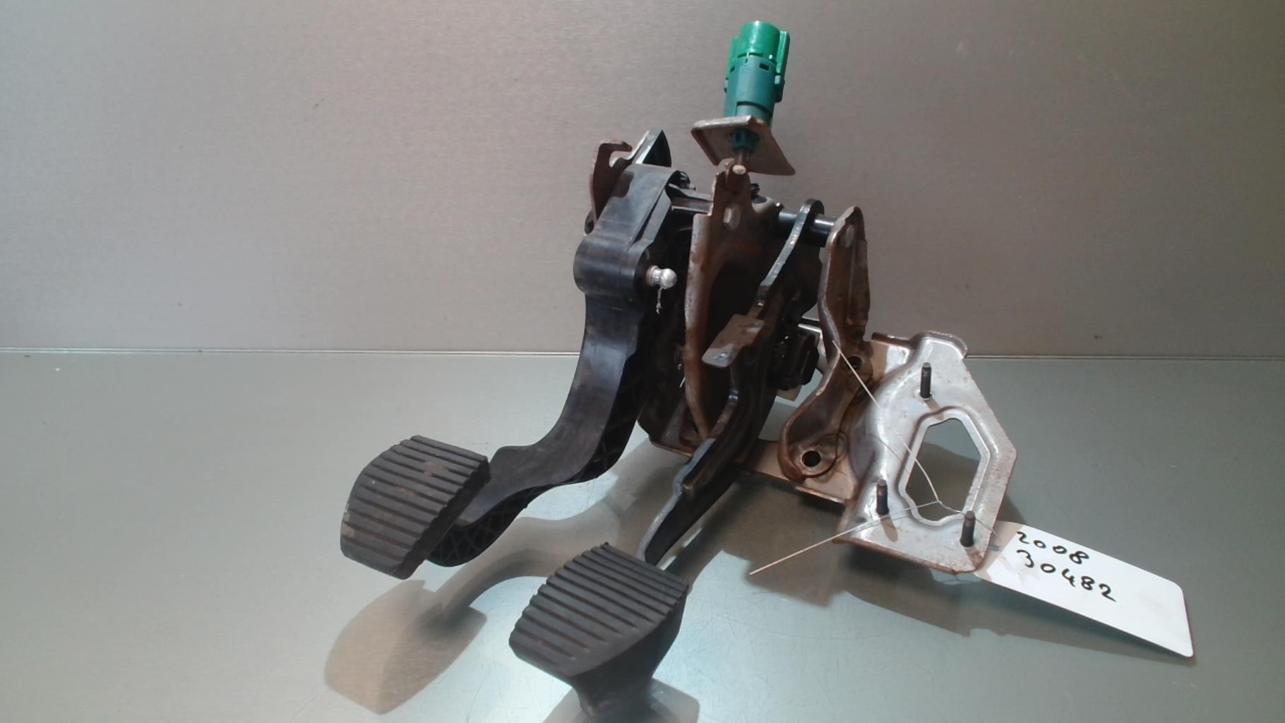 Pedale de frein PEUGEOT 2008 1 PHASE 1 Diesel - 1