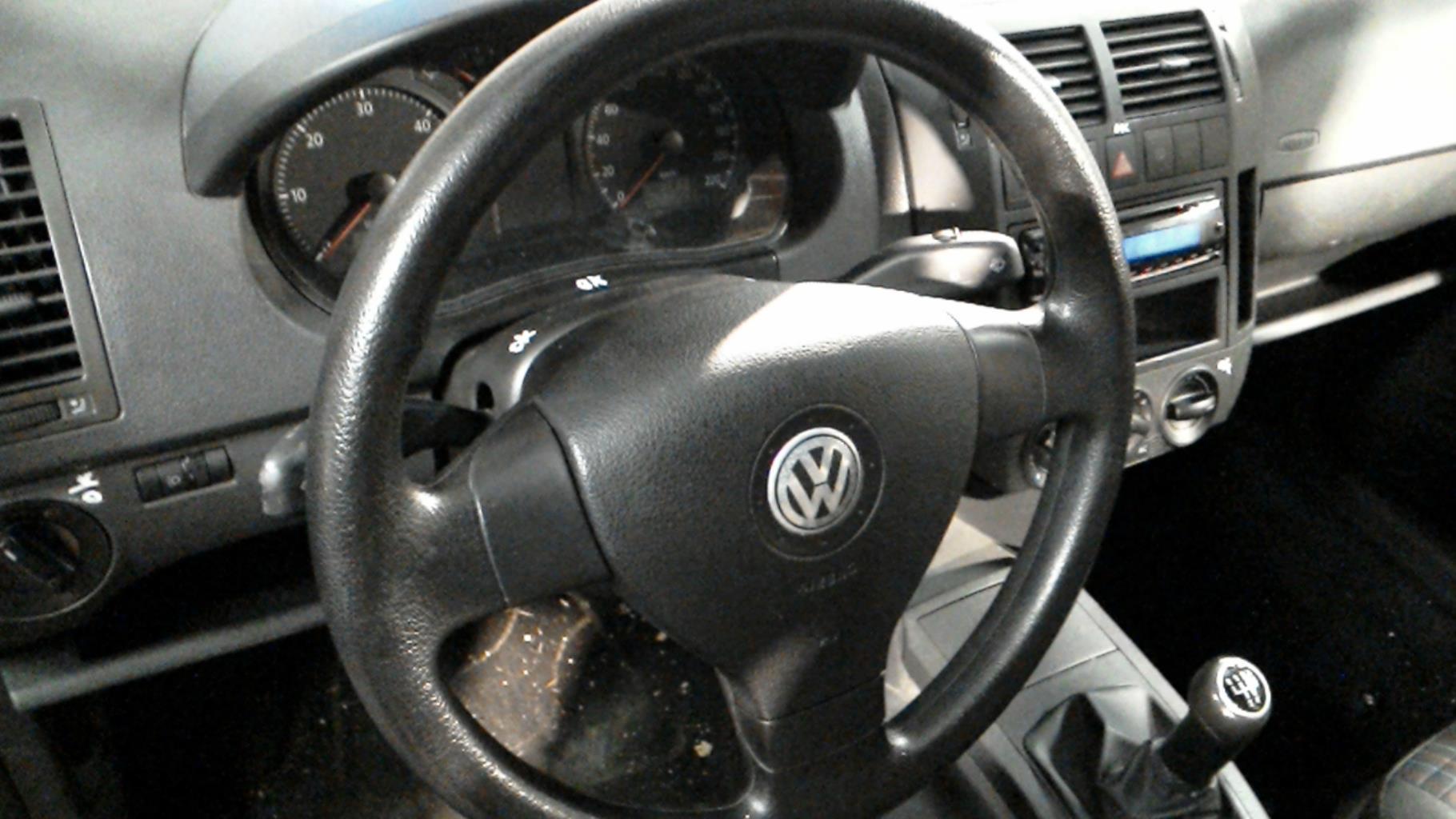 Volante VOLKSWAGEN POLO 4 PHASE 2 Diésel - 1