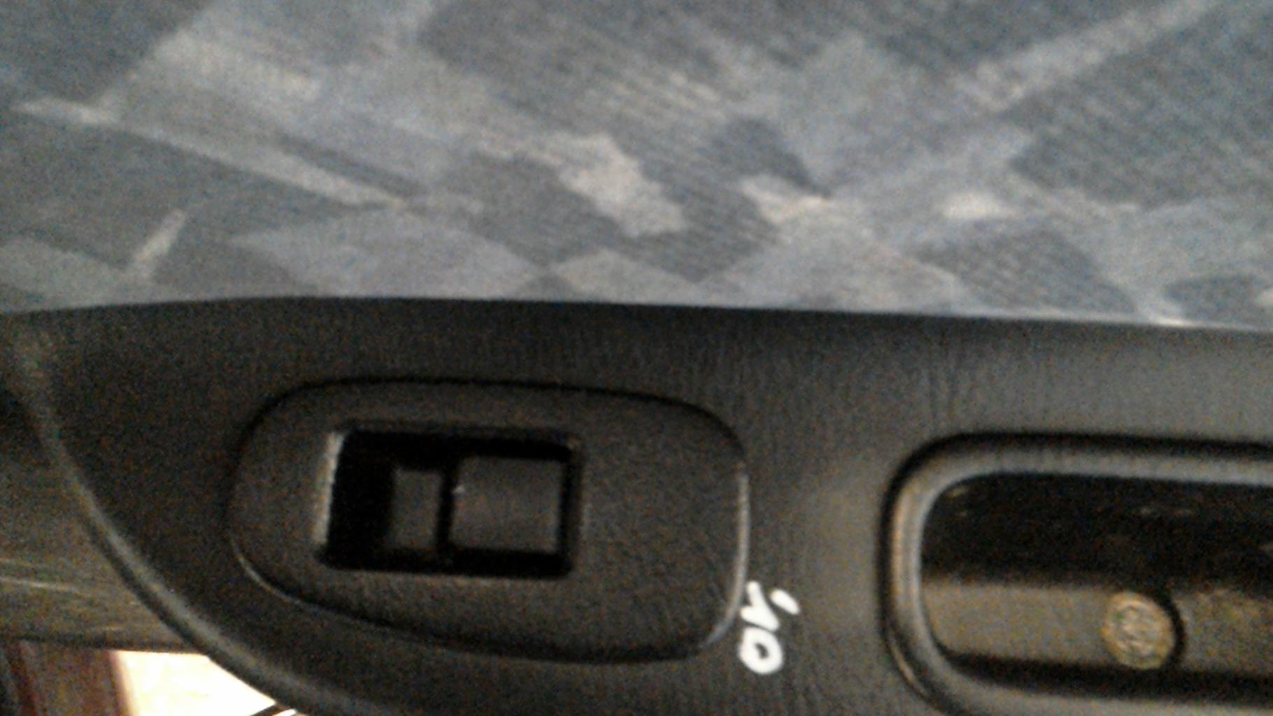 Interruttore lavacristalli posteriore destro NISSAN ALMERA 1 PHASE 2 Diésel - 1