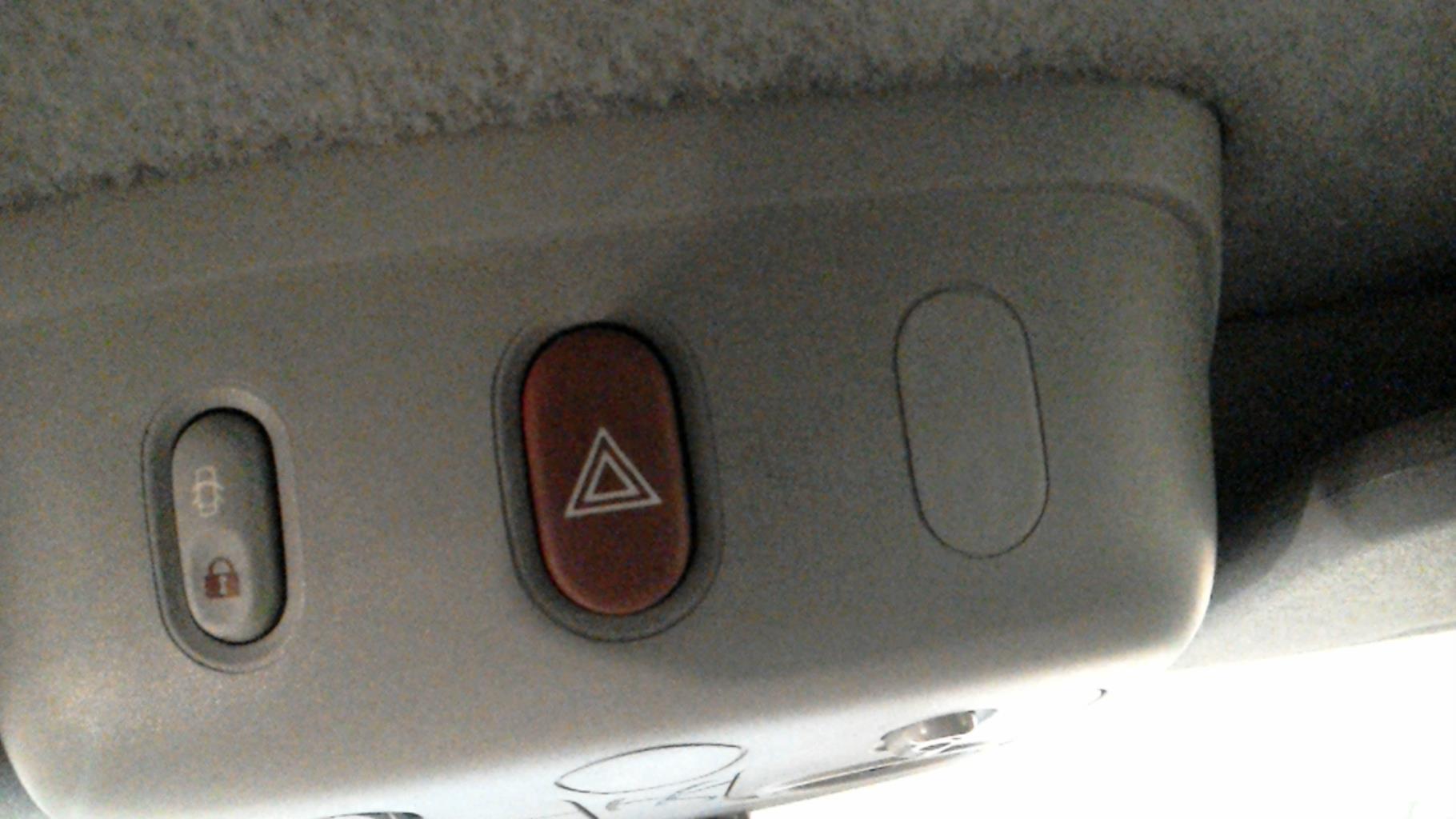 Bouton de warning RENAULT ESPACE 3 Essence - 1
