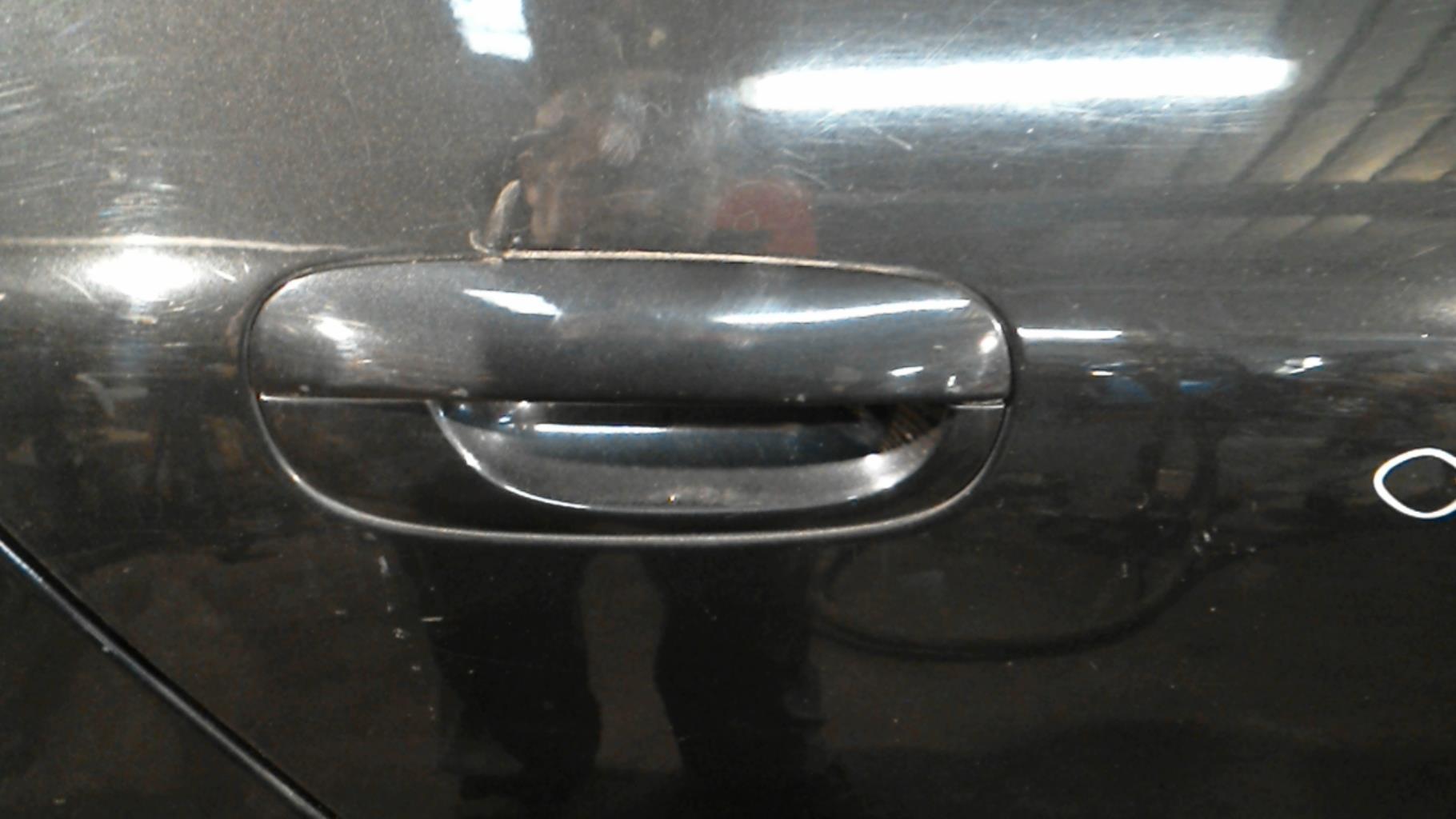 Maniglia portiera posteriore destra PEUGEOT 607 PHASE 1 Diésel - 1