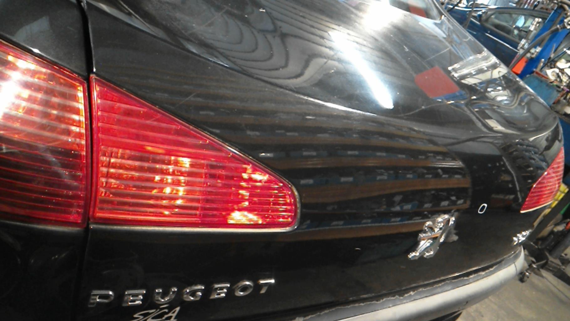 Portabagagli/Portellone posteriore PEUGEOT 607 PHASE 1 Diésel - 1