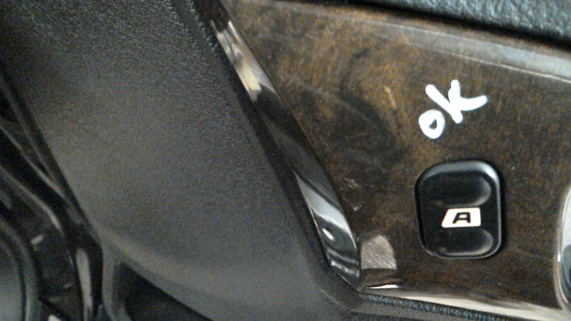 Interruttore lavacristalli anteriore destro PEUGEOT 607 PHASE 1 Diésel - 1