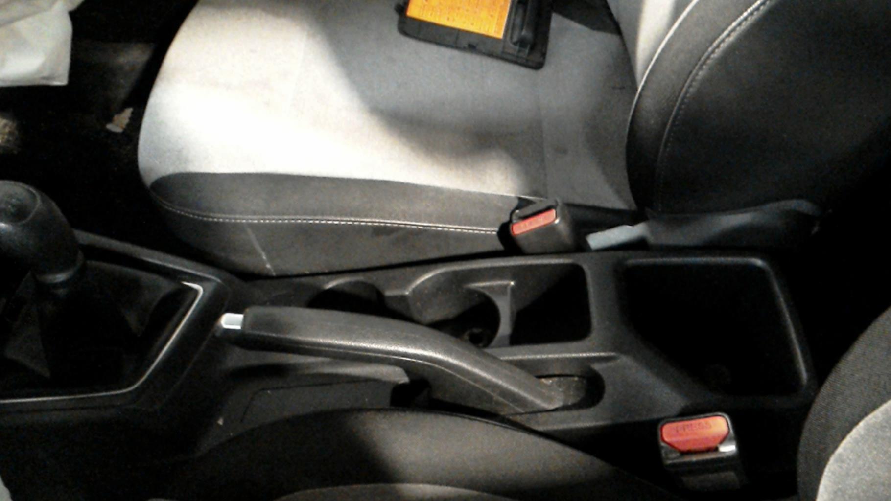 Levier frein à main HYUNDAI I 20 2 PHASE 1 Essence - 1