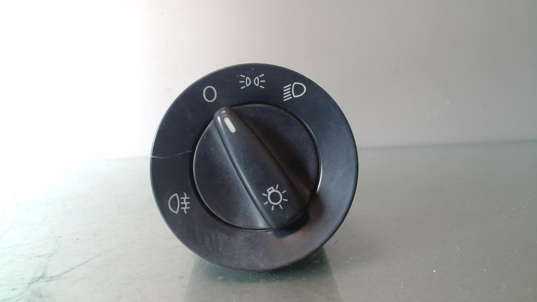Commande de phare VOLKSWAGEN GOLF 4 Diesel - 1