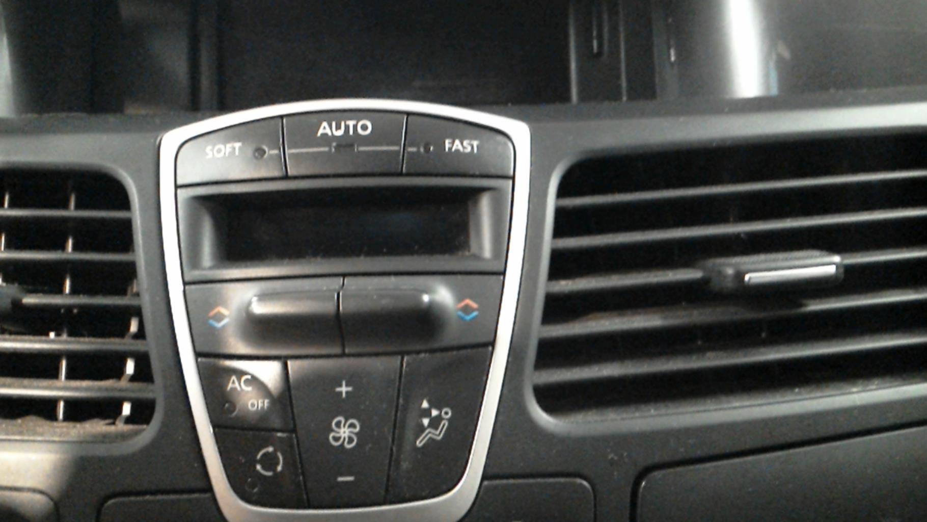 Commande chauffage RENAULT LAGUNA 3 PHASE 1 BREAK Diesel - 1